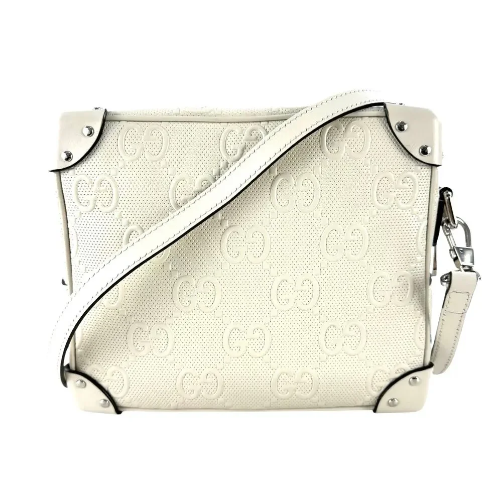 Gucci Ivory GG Embossed Shoulder Bag - Picture 3 of 9